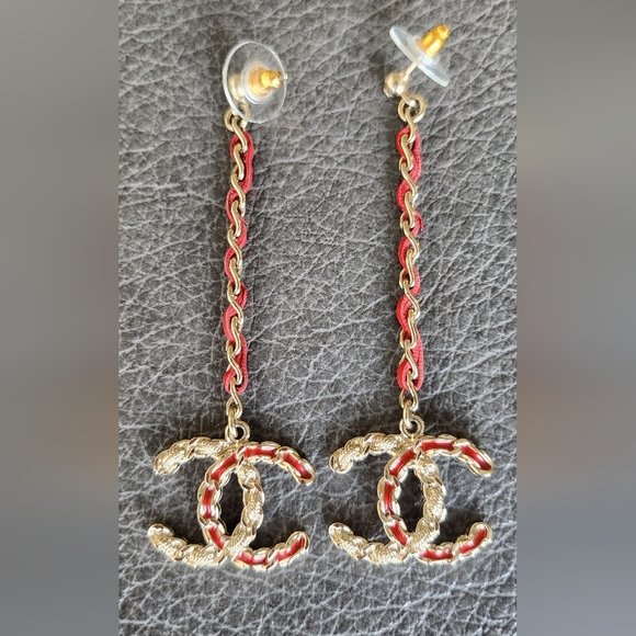 Chanel CC Leather Chain Drop Earrings - Picture 2 of 8